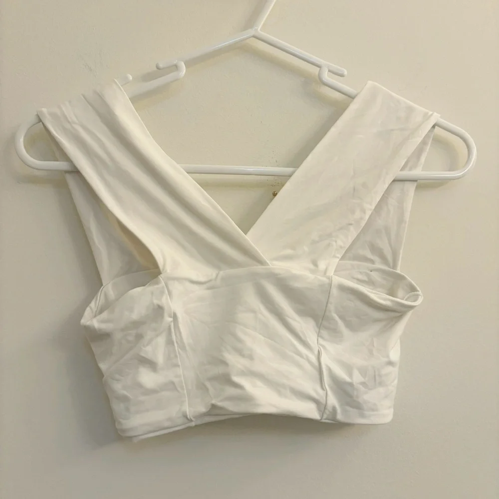 L Space Parker Bikini Top Size: XS - Picture 5 of 7